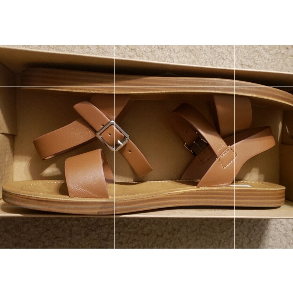 New size 10 Steve Madden sandals